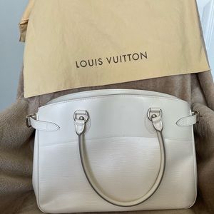 Ivoire Epi Leather Passy GM bag and wallet